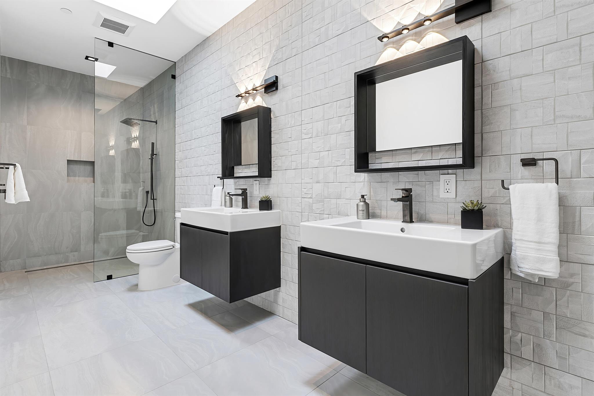 PALM TRAIL ESTATES - Residential