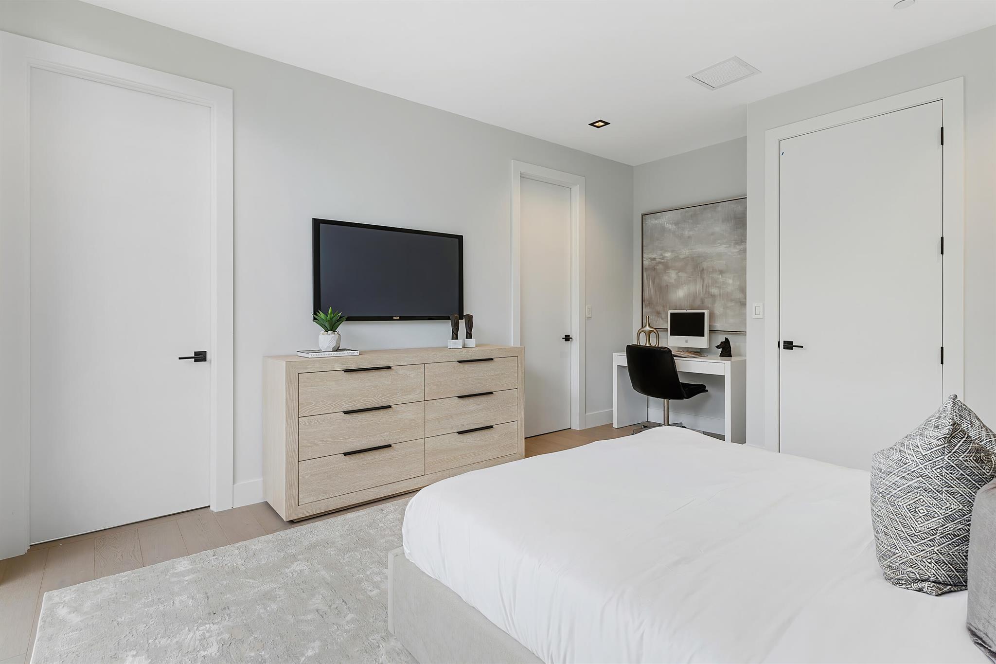 PALM TRAIL ESTATES - Residential