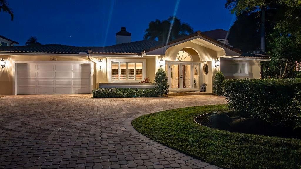 Photo of 2317 NE 28th Court, Lighthouse Point, FL 33064 (MLS # B26040543)