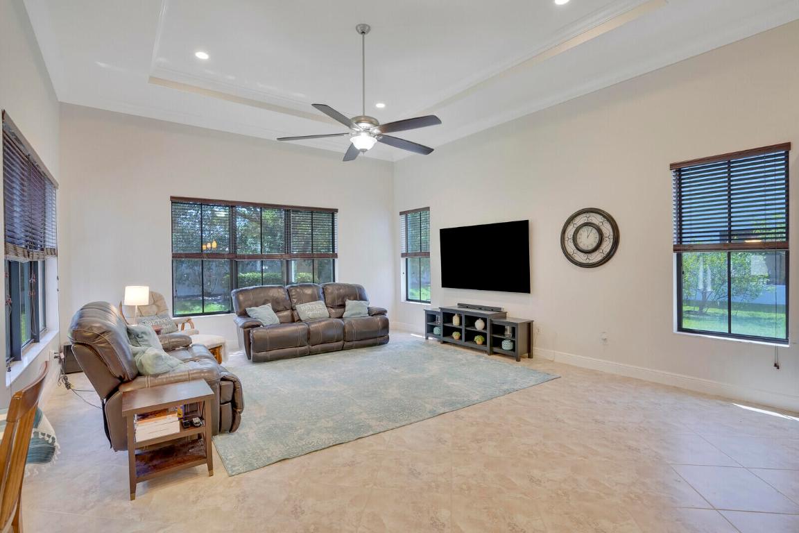 OSPREY OAKS - Residential