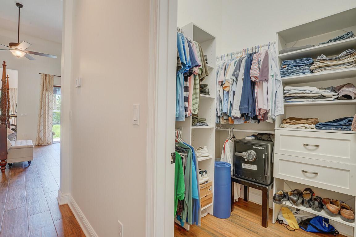 OSPREY OAKS - Residential