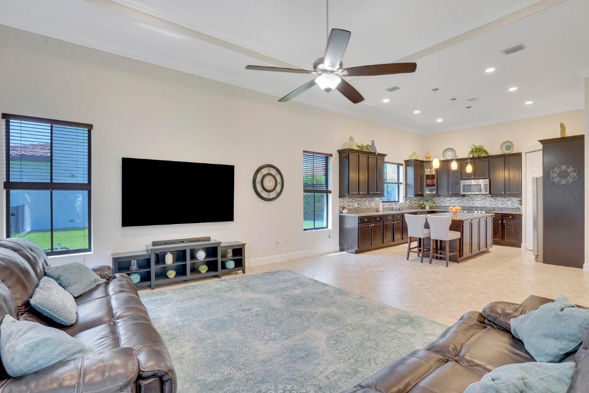 OSPREY OAKS - Residential