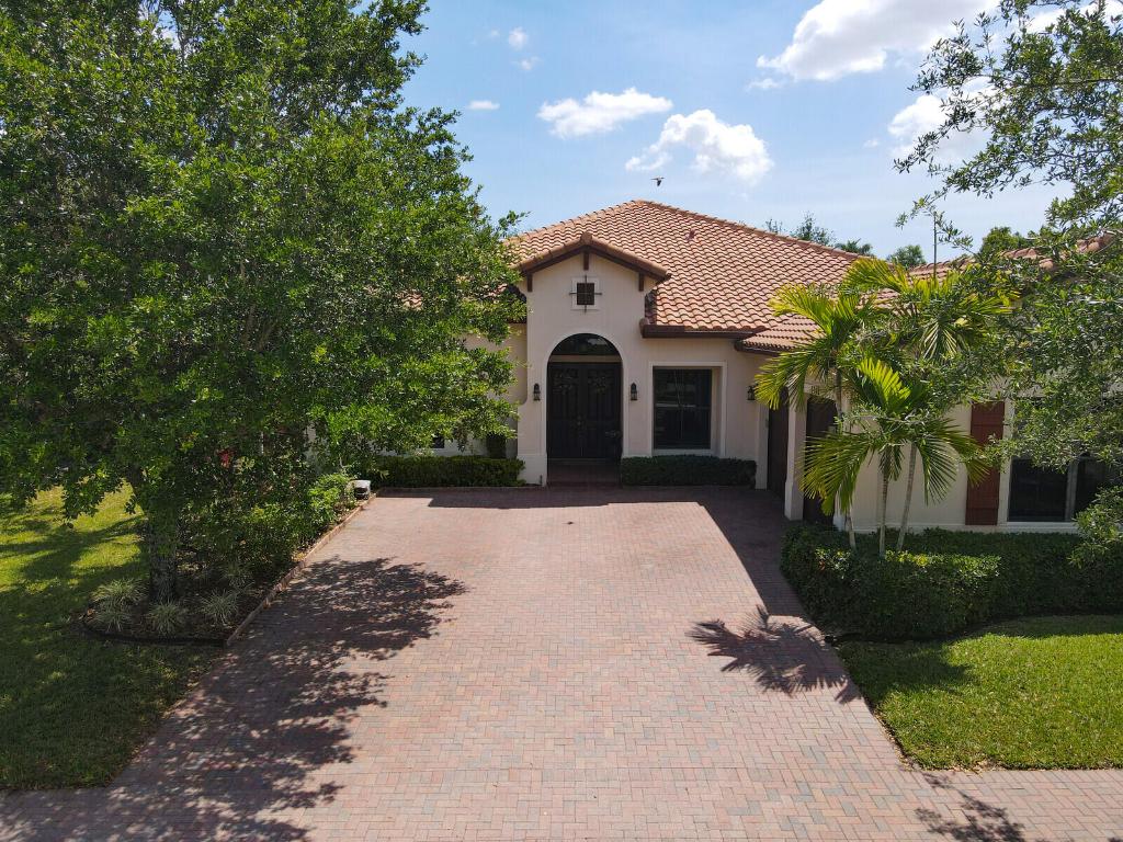 OSPREY OAKS - Residential