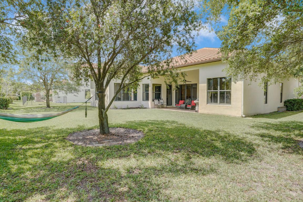 OSPREY OAKS - Residential