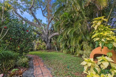 A home in Sewalls Point