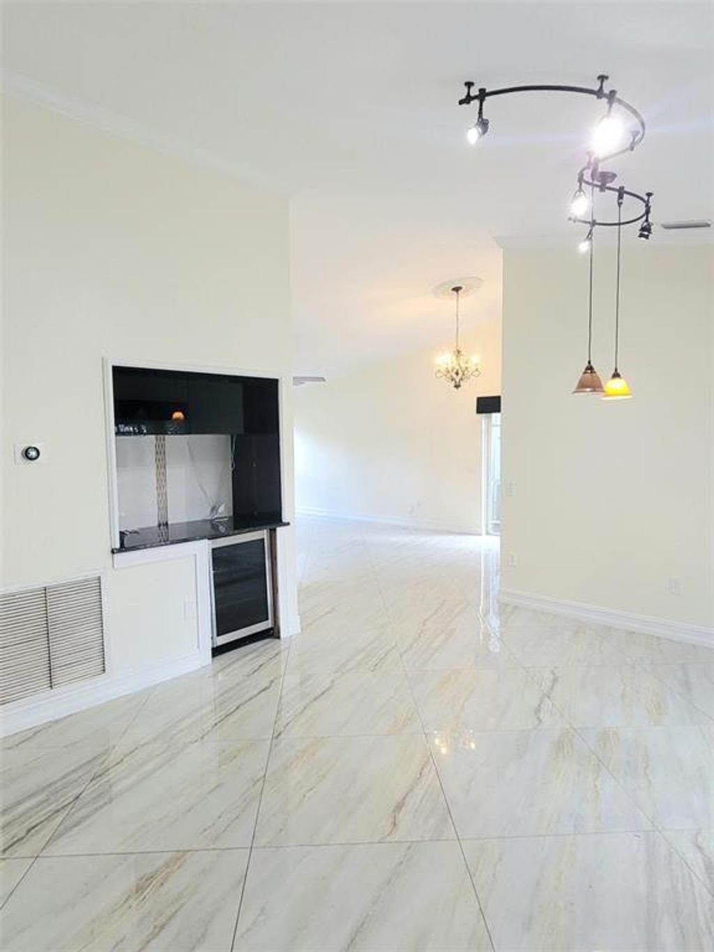 Photo of 531 SW 167th Terrace, Weston, FL 33326 (MLS # F10556188)