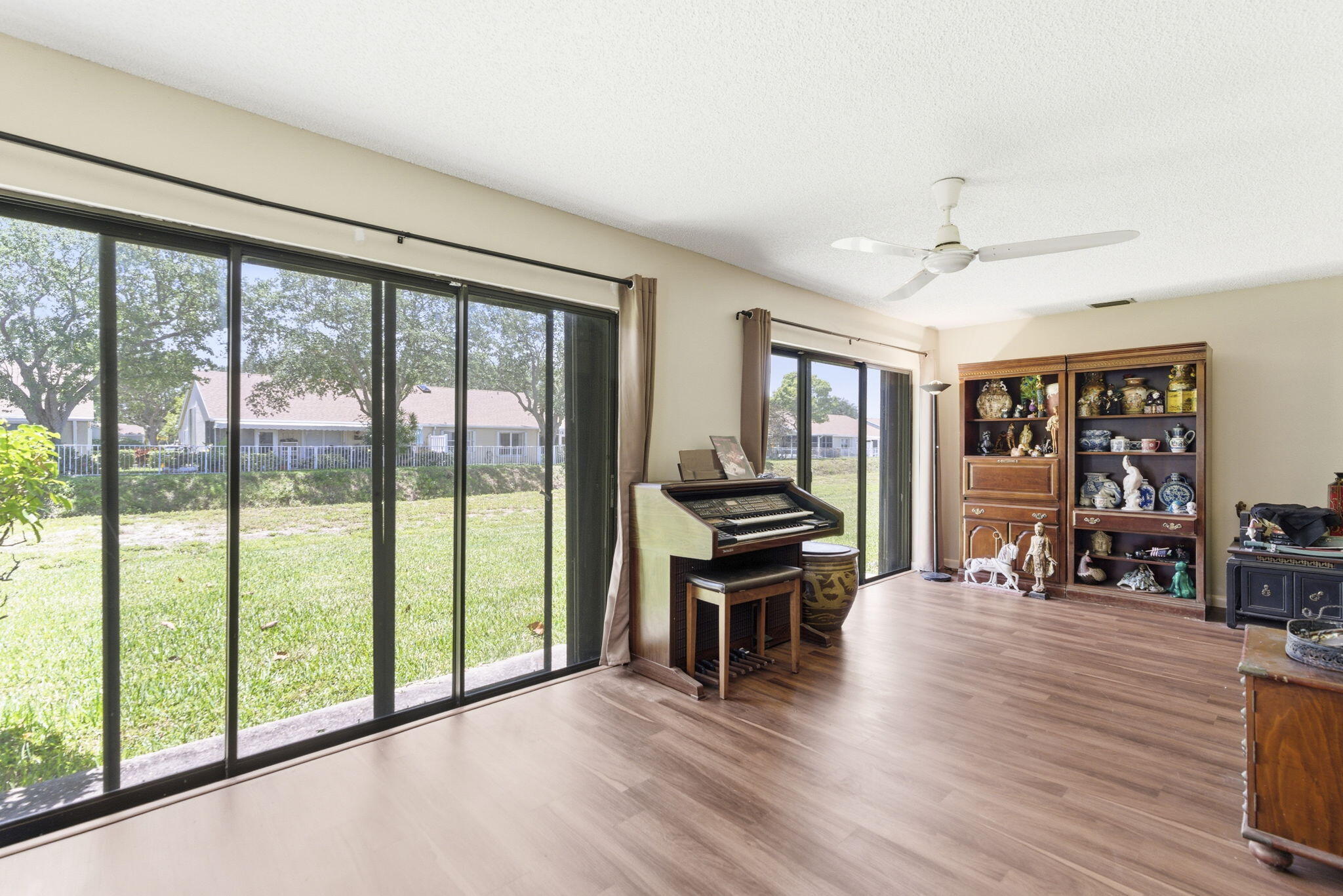 BUTTONWOOD 1 - Residential
