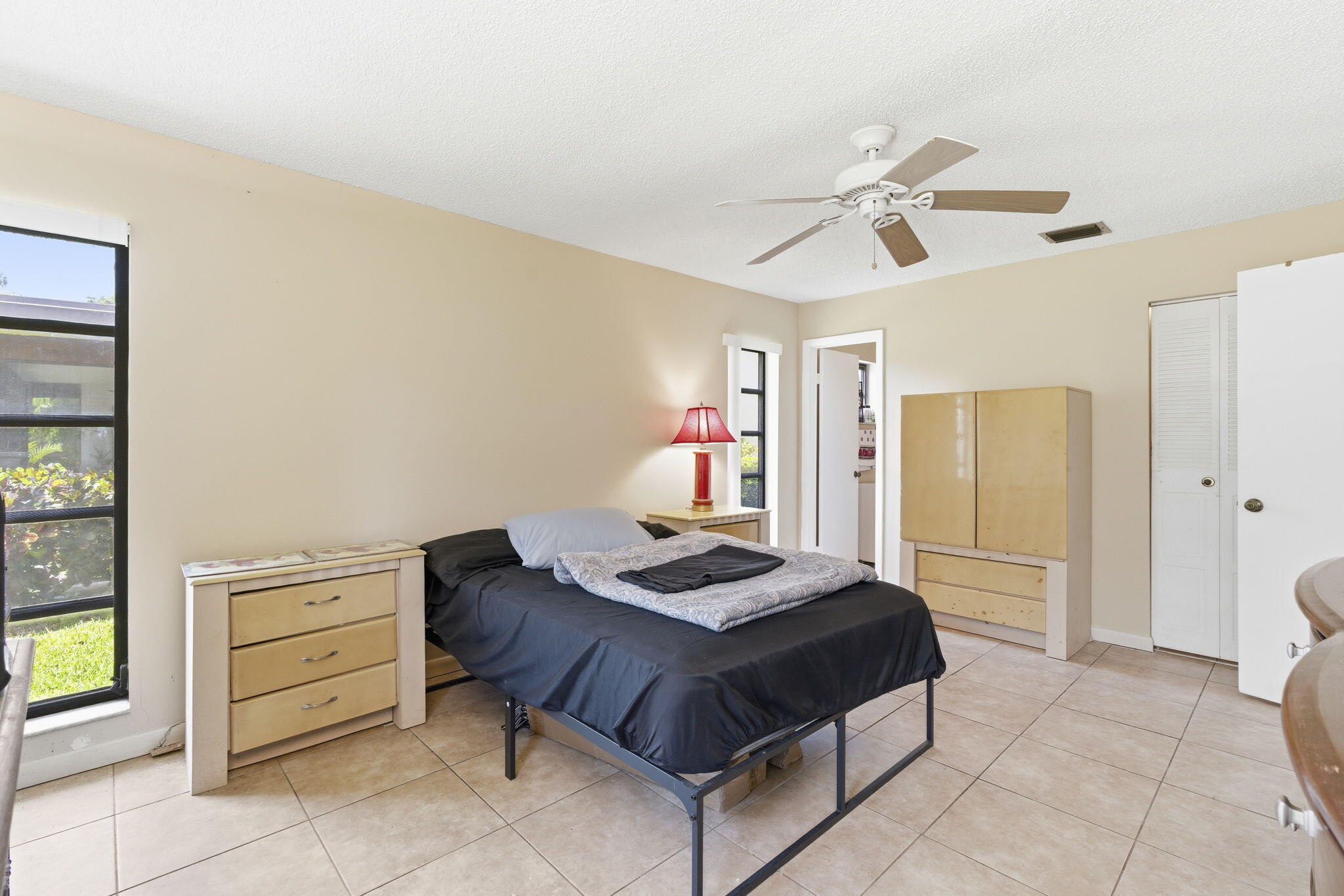 BUTTONWOOD 1 - Residential