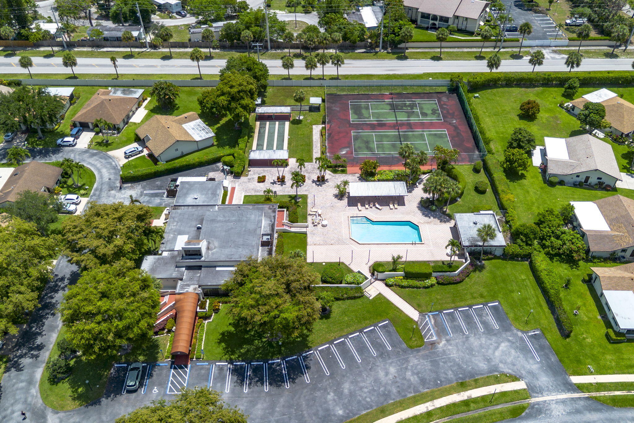 6320 Lakemont Circle