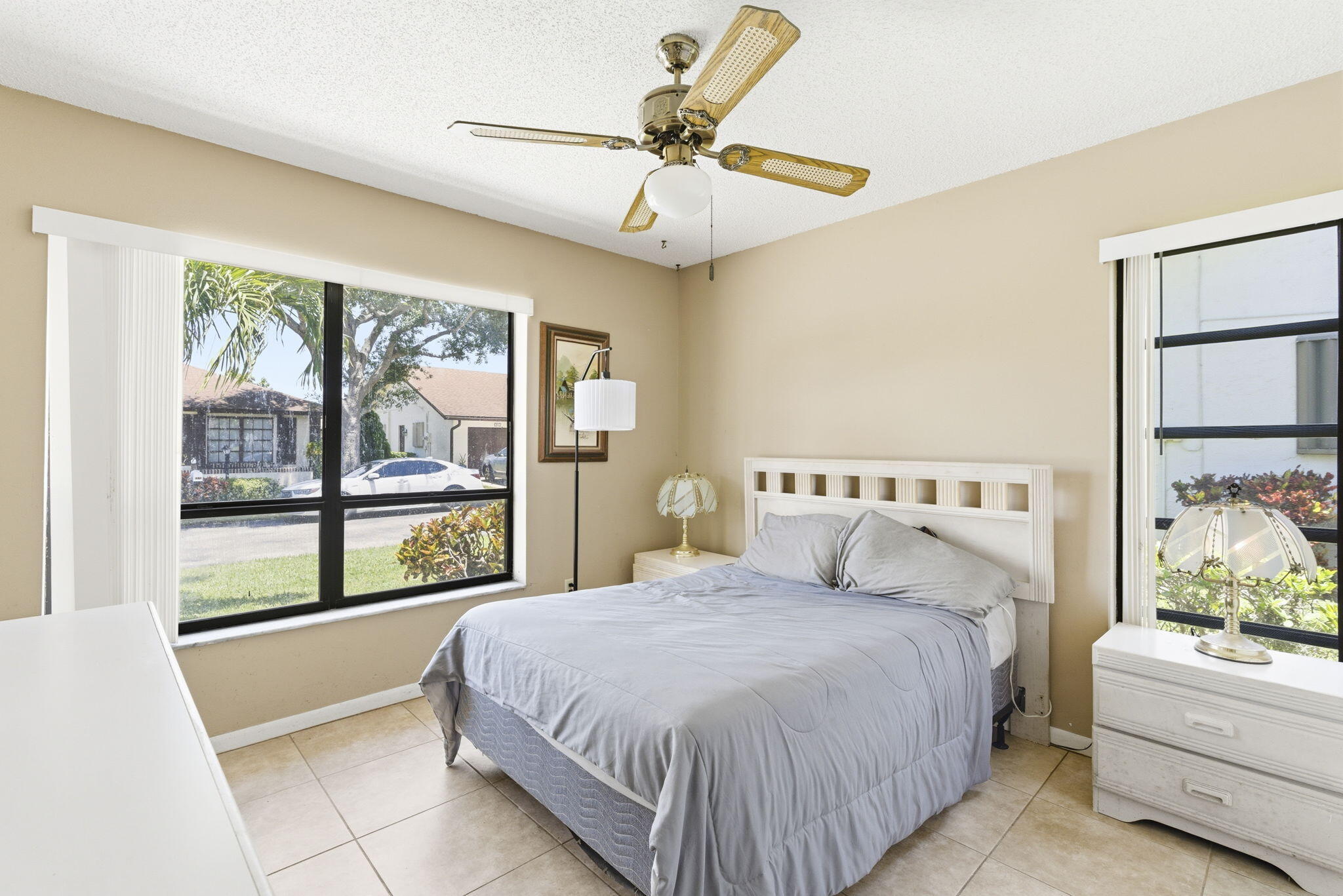 BUTTONWOOD 1 - Residential