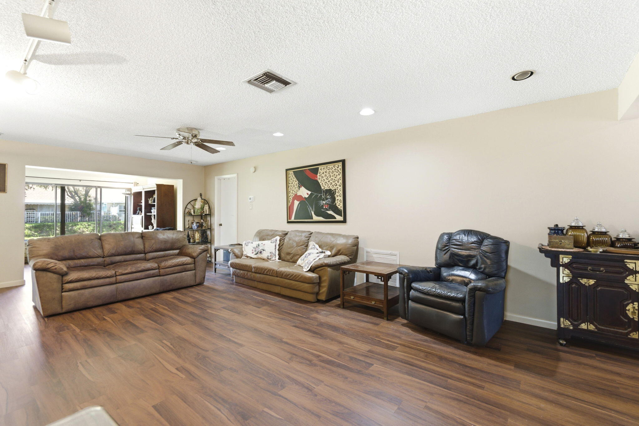 BUTTONWOOD 1 - Residential