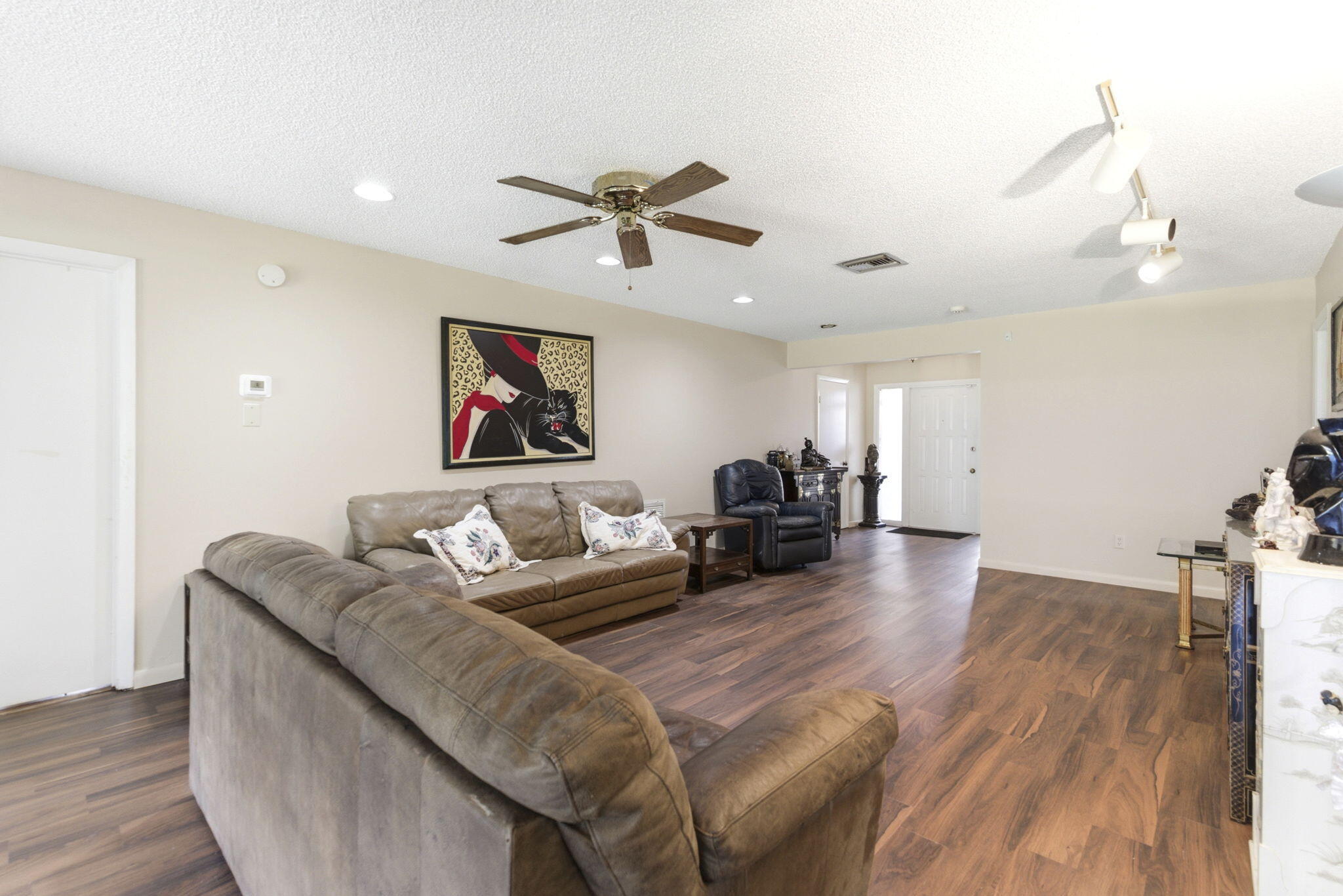 BUTTONWOOD 1 - Residential