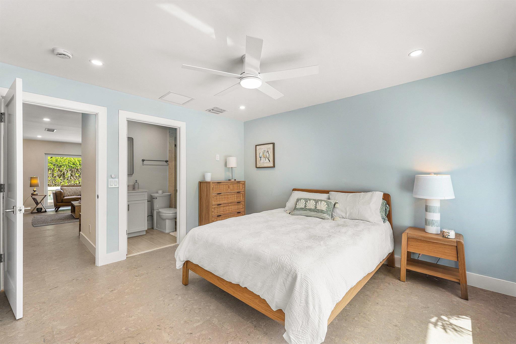 SUN AND SURF CLUB COMMUNI - Residential Lease