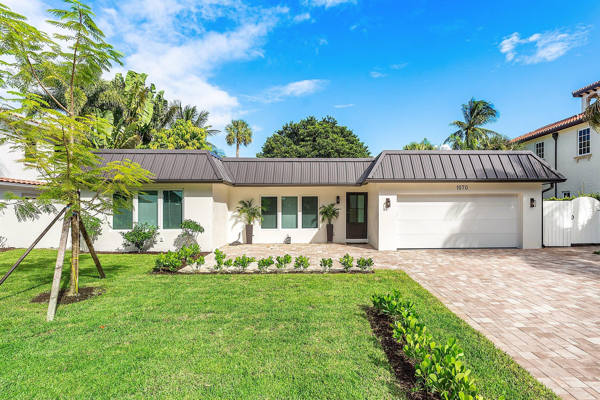 SUN AND SURF CLUB COMMUNI - Residential Lease