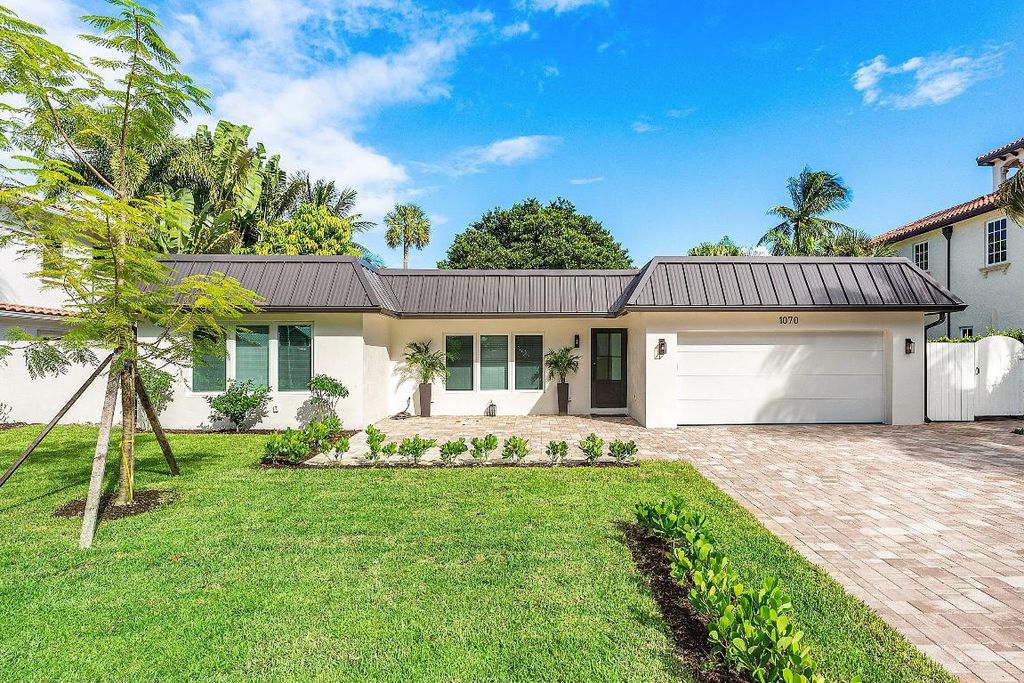 Photo of 1070 Marble Way, Boca Raton, FL 33432 (MLS # R11127551)