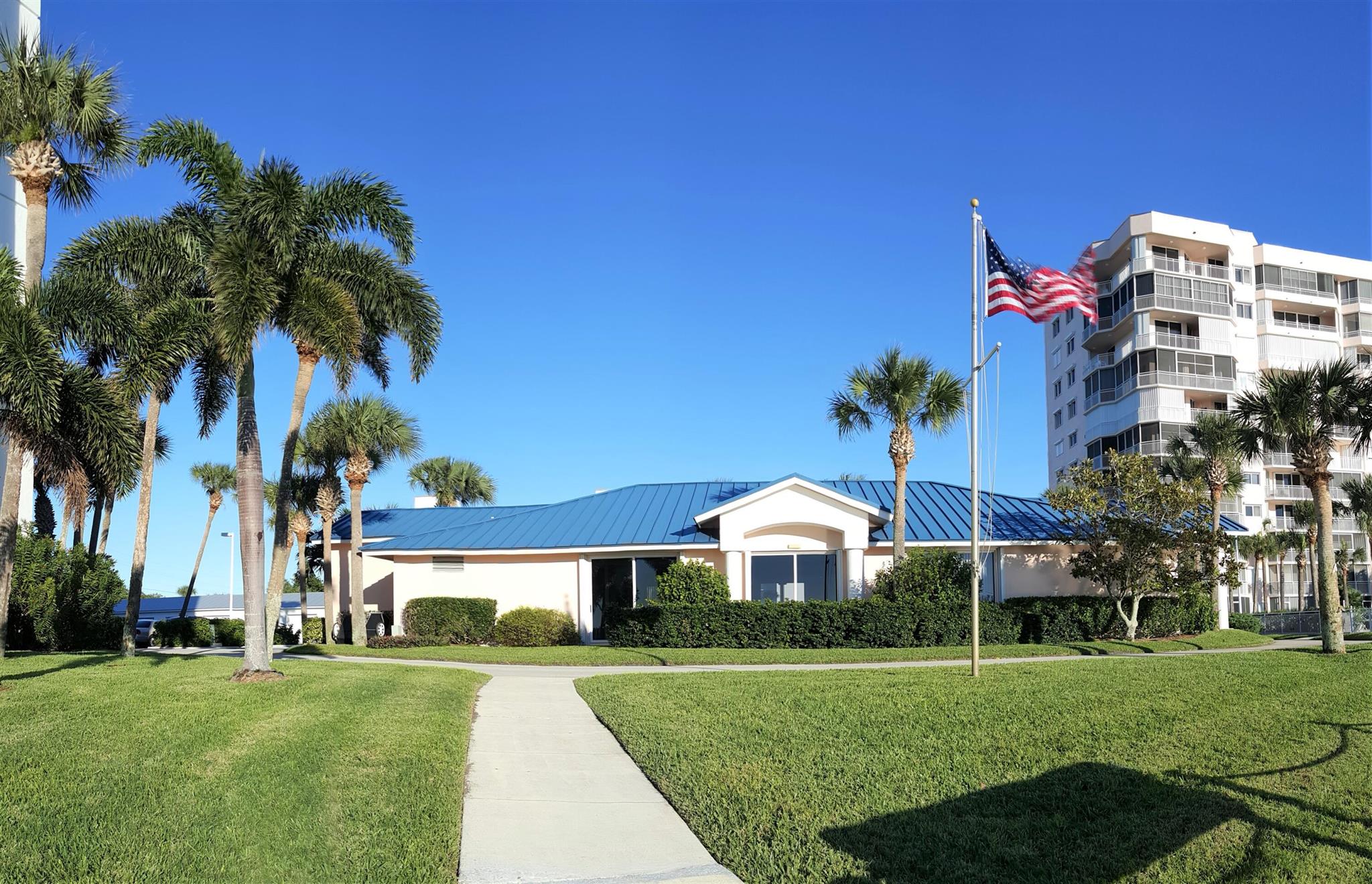 OCEAN HARBOUR CONDOMINIUM - Residential