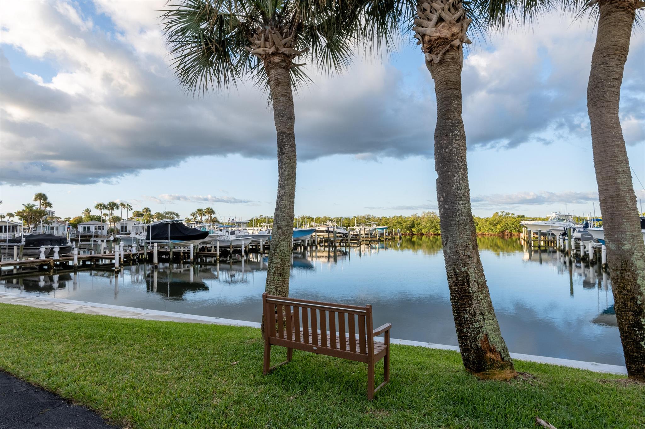 OCEAN HARBOUR CONDOMINIUM - Residential