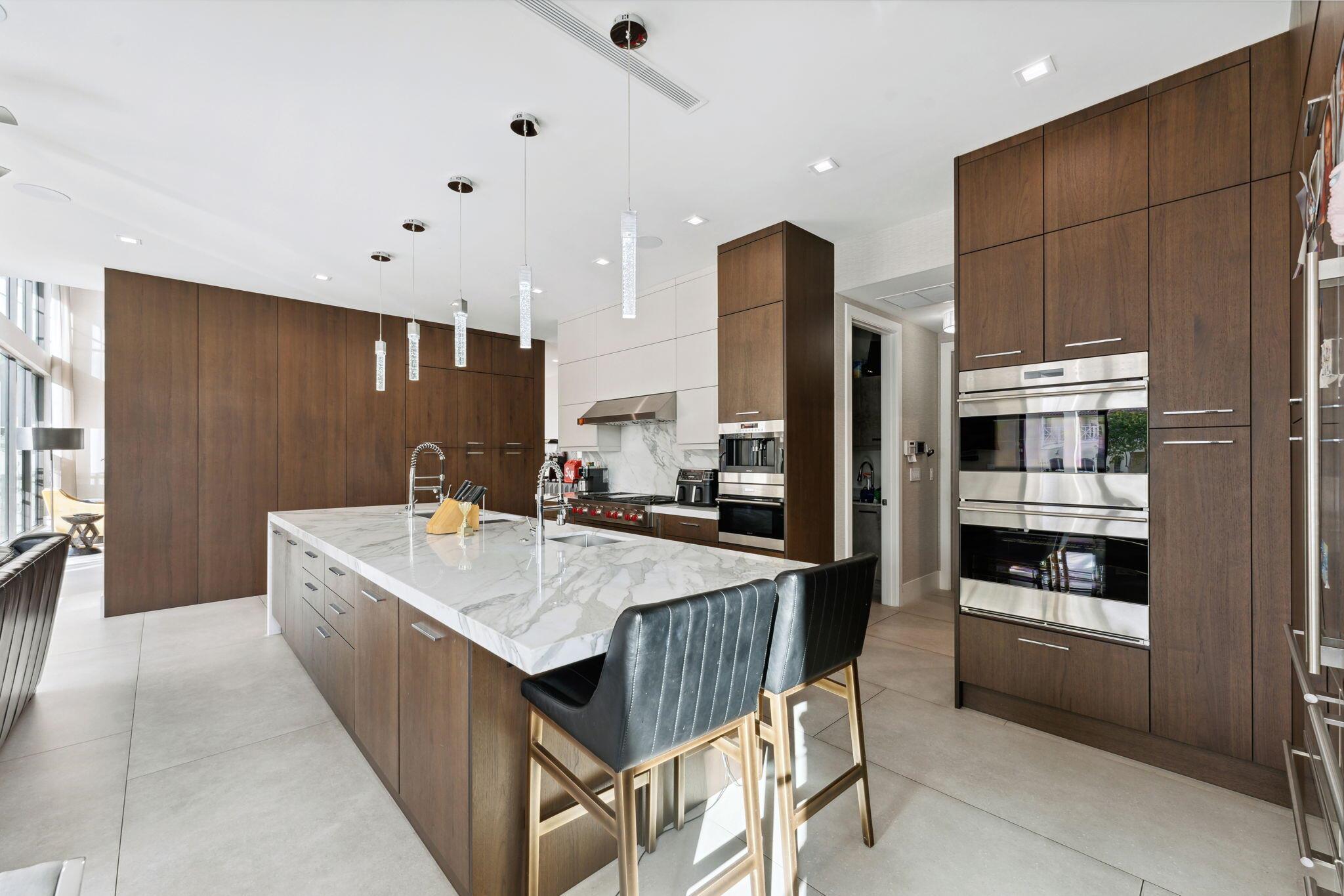 CORAL ISLES - Residential