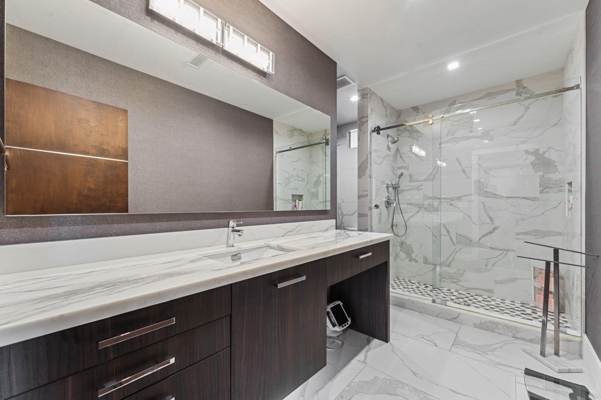 CORAL ISLES - Residential