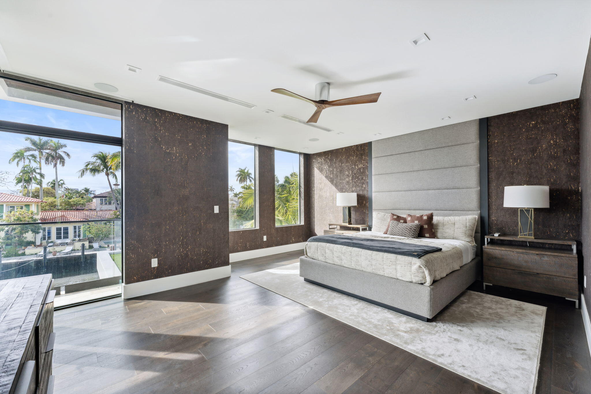 CORAL ISLES - Residential