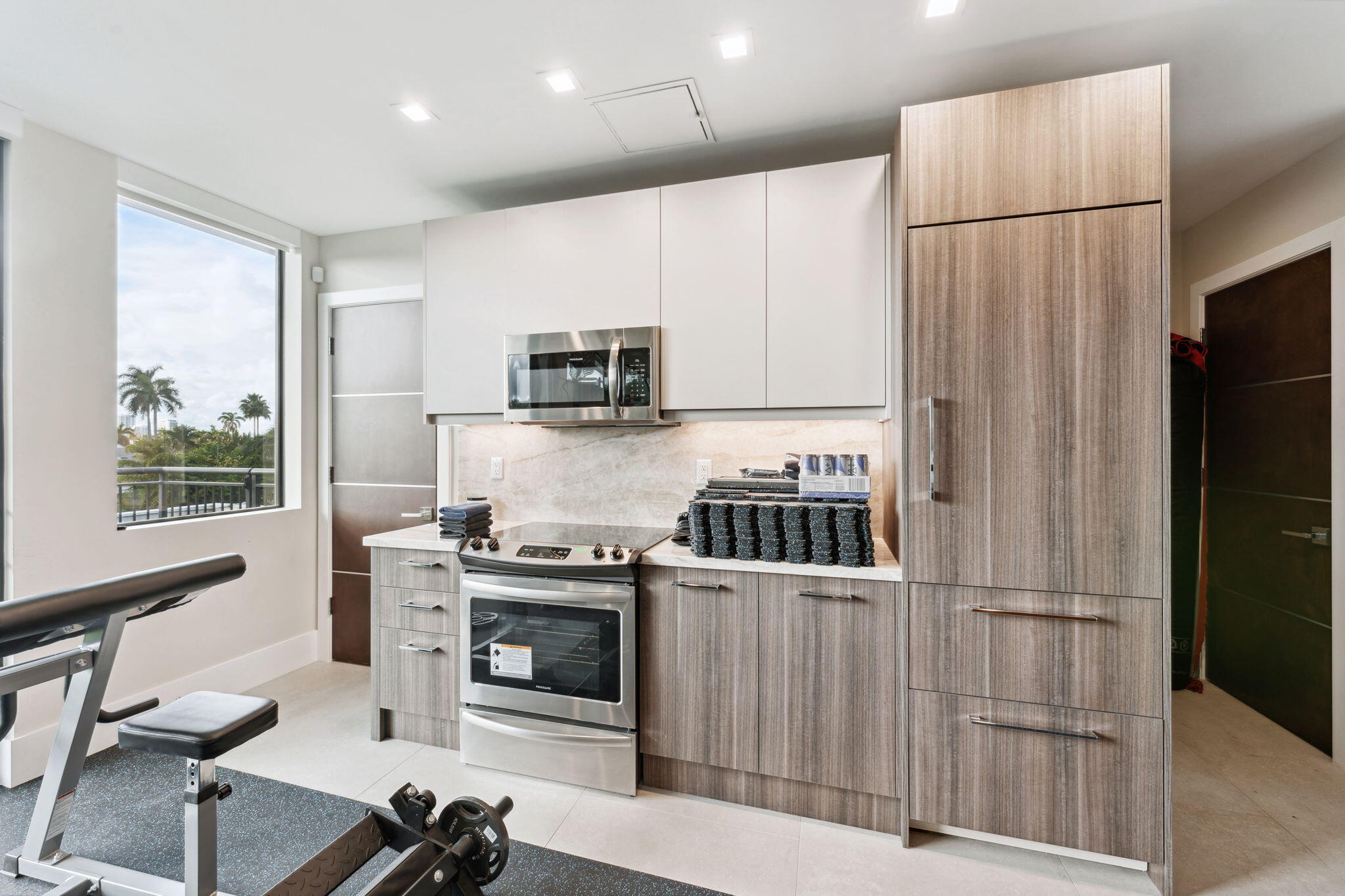 CORAL ISLES - Residential