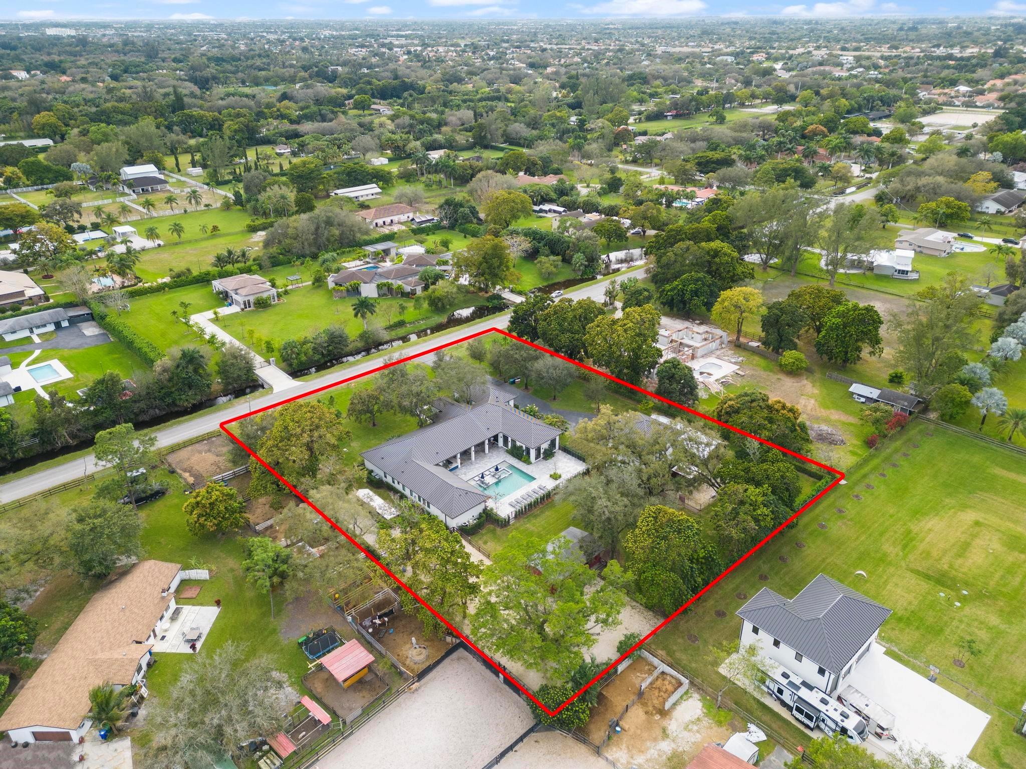 SUNSHINE RANCHES - Residential