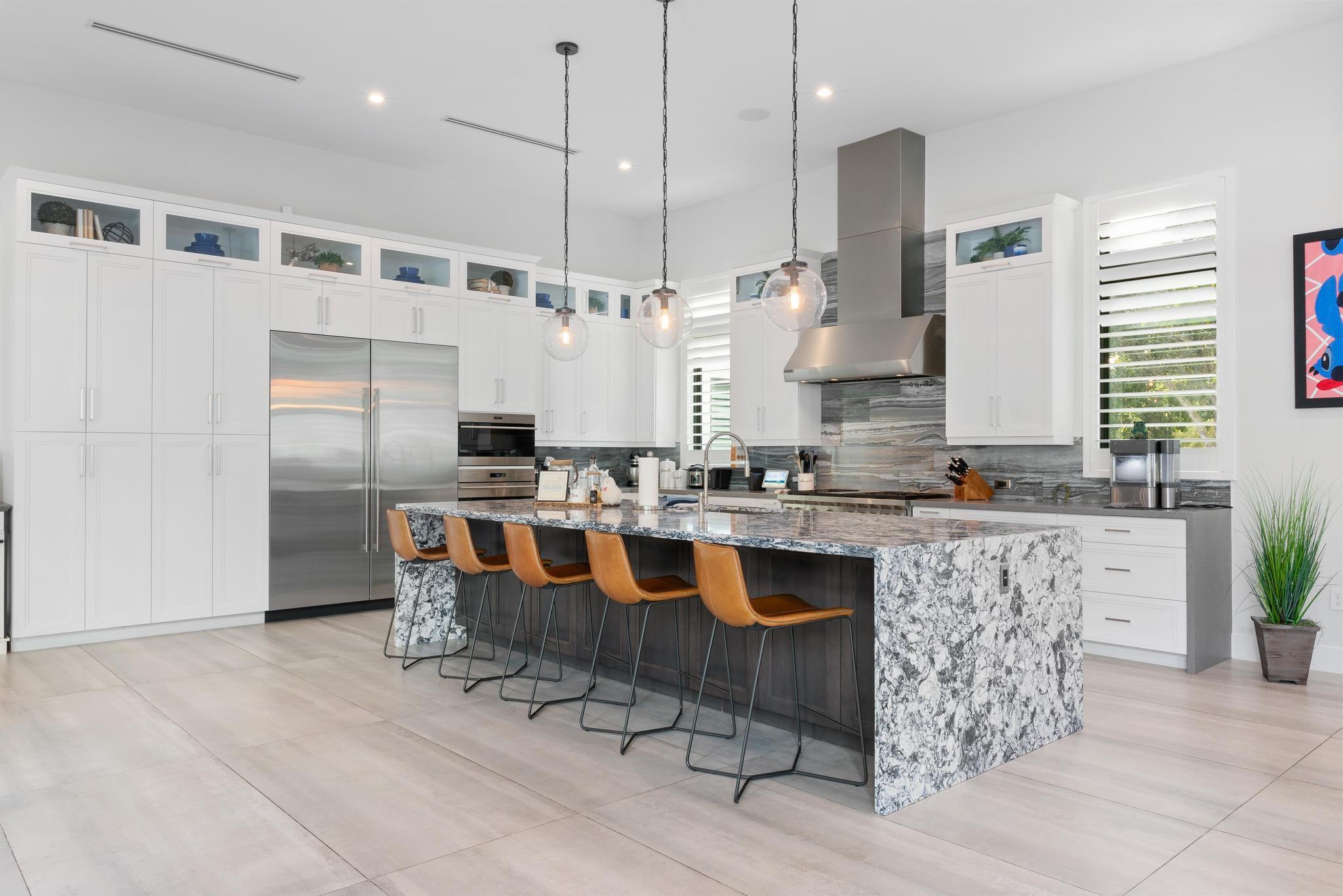 SUNSHINE RANCHES - Residential