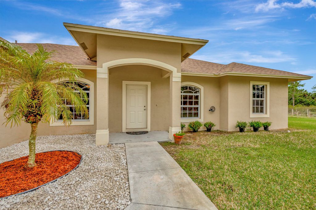 Photo of 15628 93rd Street N, West Palm Beach, FL 33412 (MLS # R10946149)