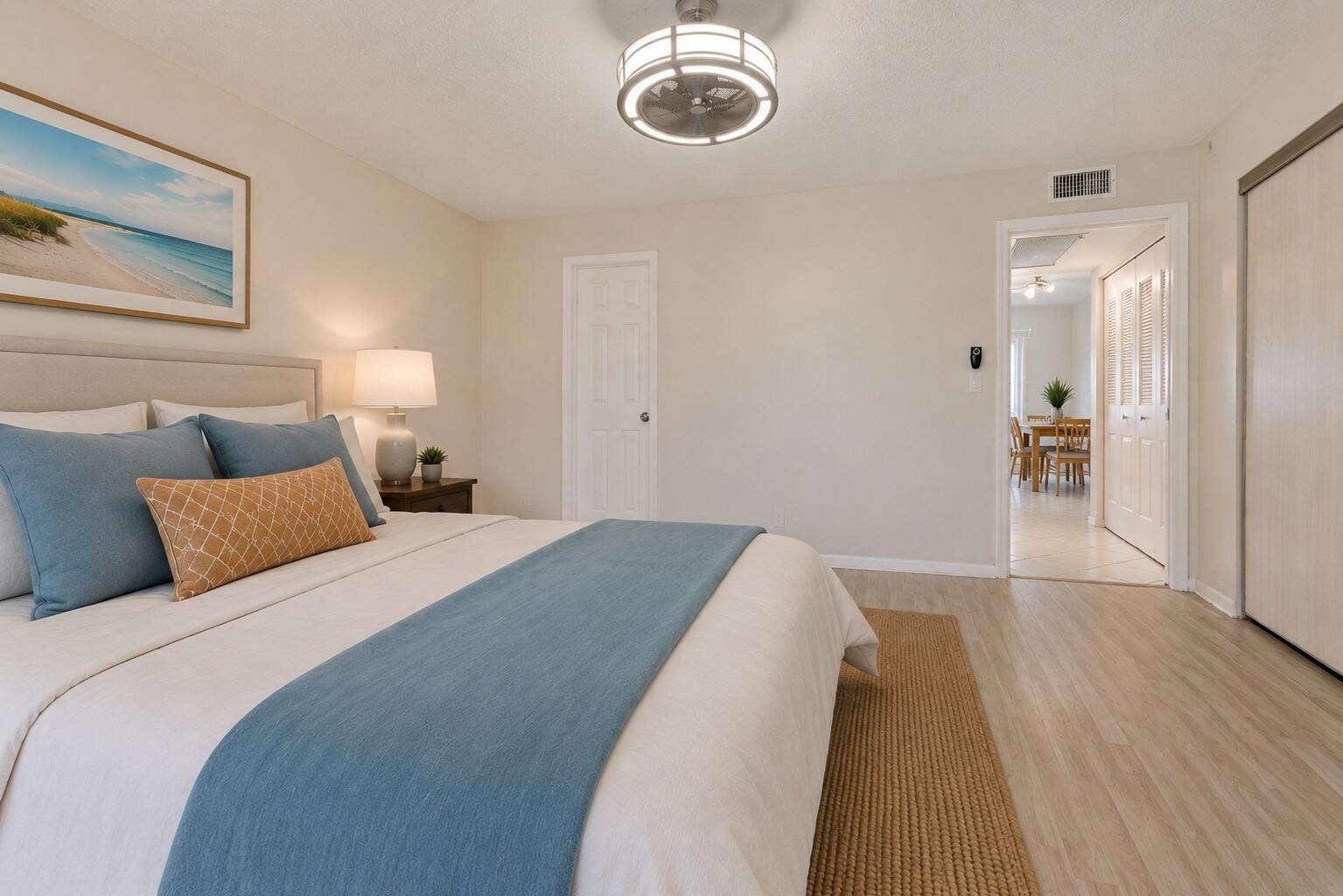 View photos, virtual tours, details... 4028 Berkshire B 4028
