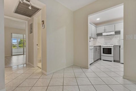Tiny photo for 4028 Berkshire B #4028, Deerfield Beach, FL 33442 (MLS # B26082093)