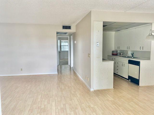 3063 Ainslie D