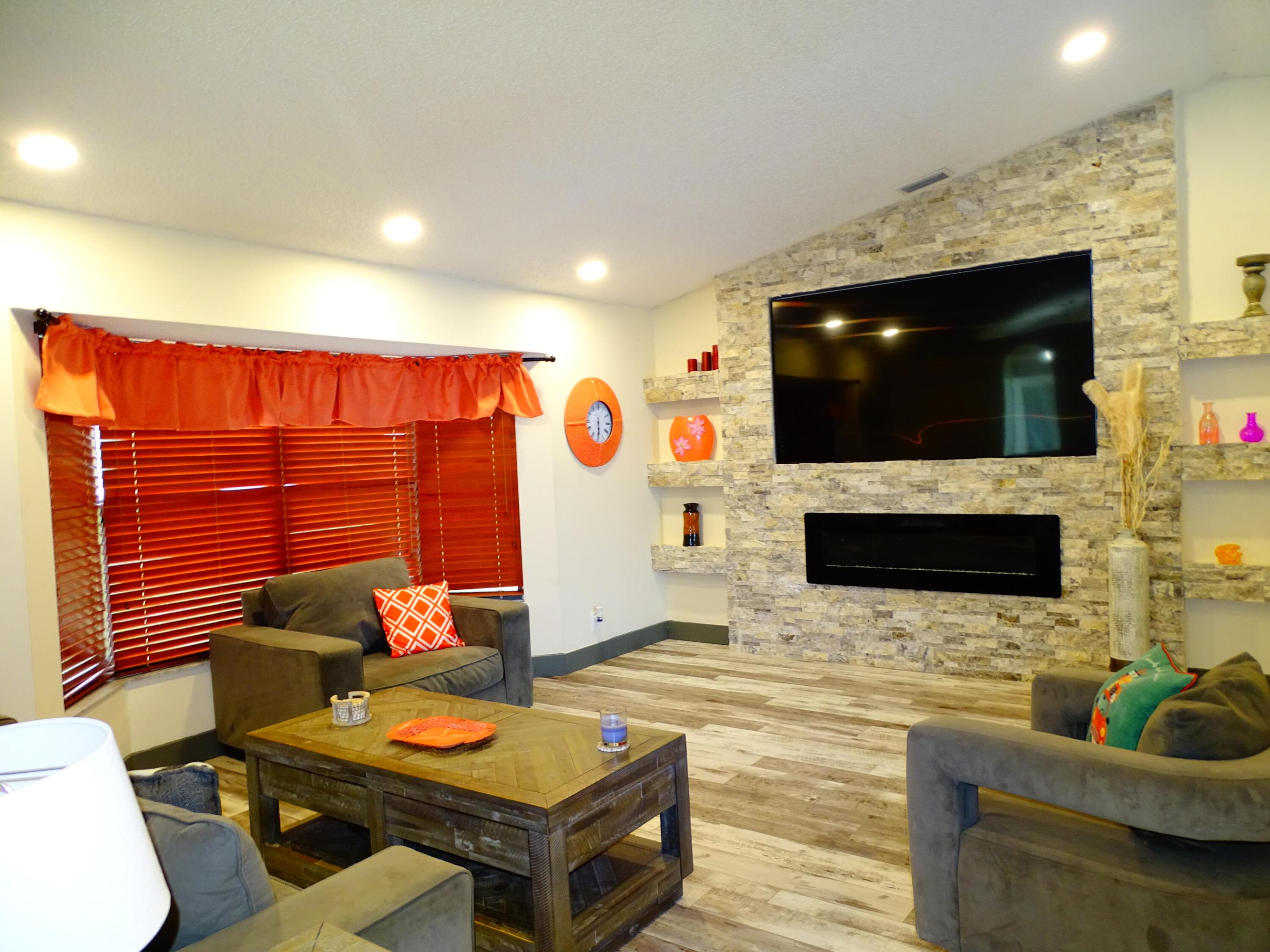 Loxahatchee - Residential