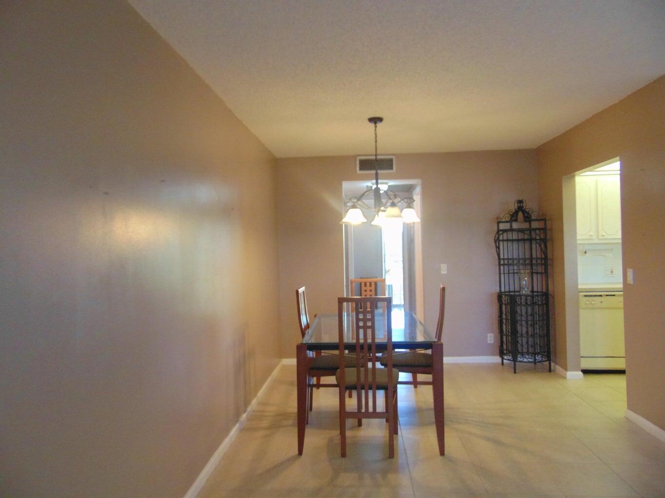 FANSHAW AT CENTURY VILLAGE CONDO - Residential Lease