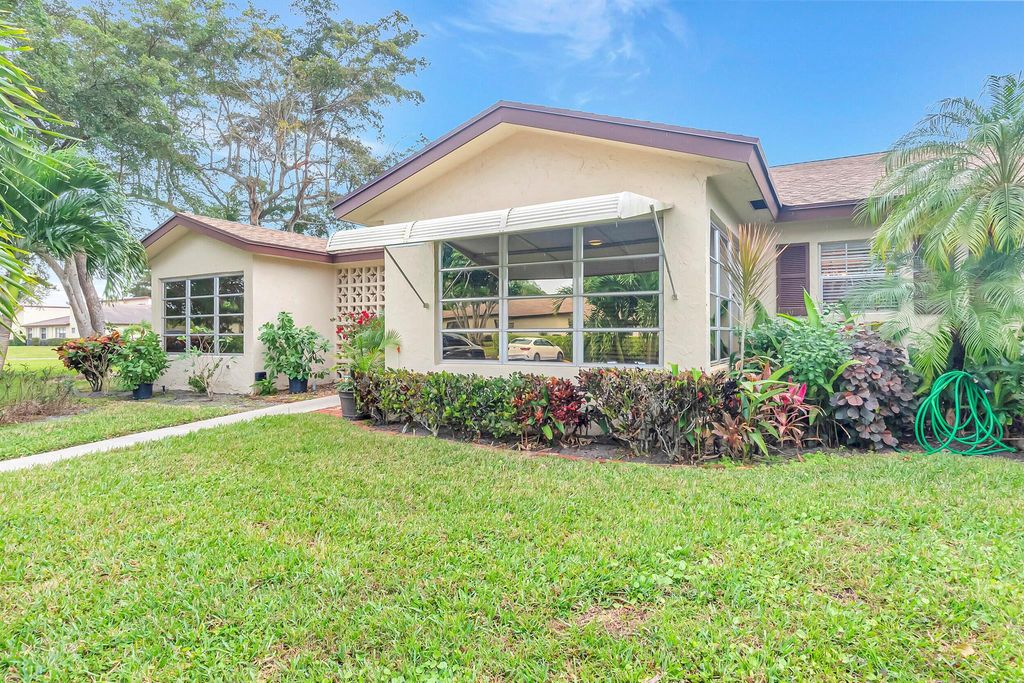 Photo of 14040 Nesting Way #B, Delray Beach, FL 33484 (MLS # R11124955)