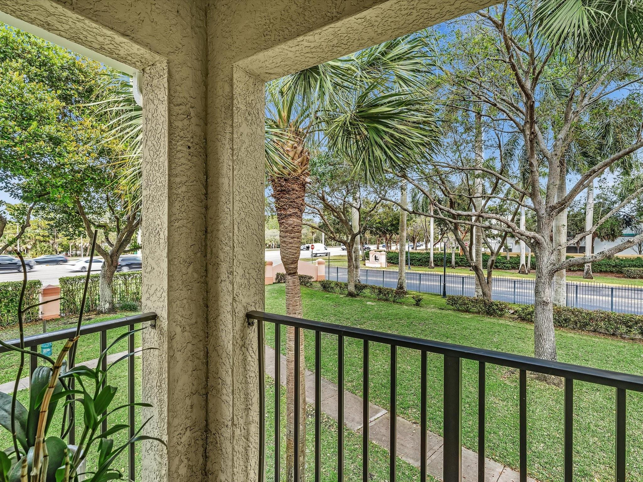 BELMONT AT NORTH LAUDERDA - Residential