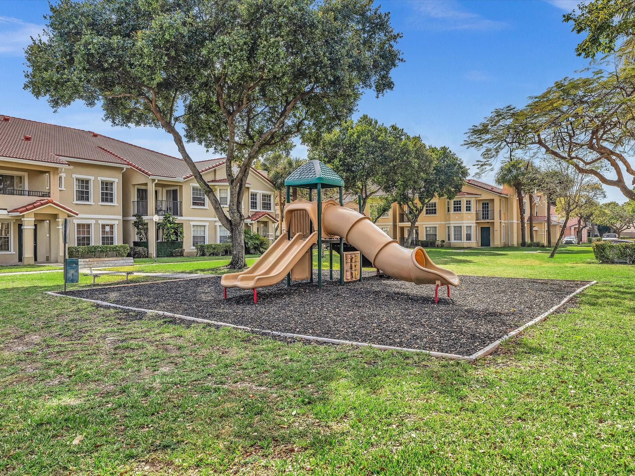 BELMONT AT NORTH LAUDERDA - Residential