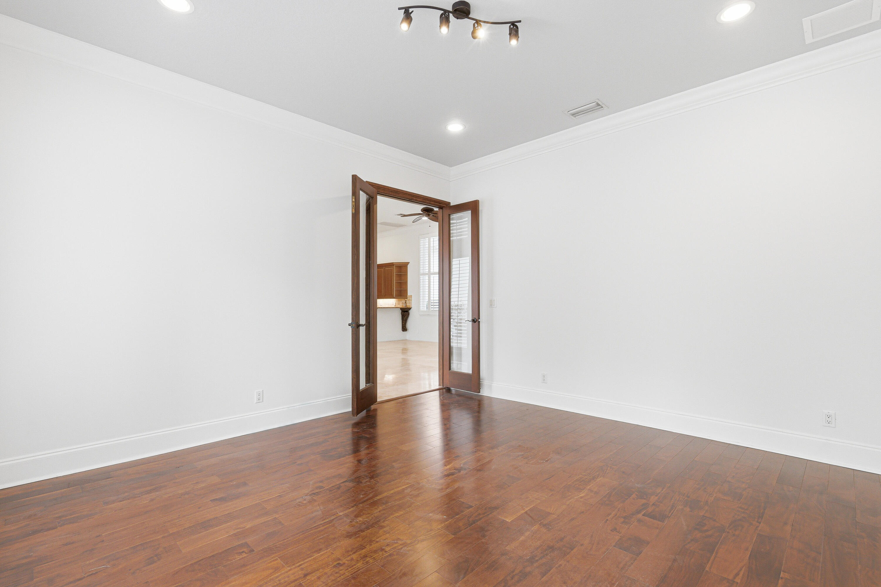 FOX HILL ESTATES OF BOCA RATON - Residential