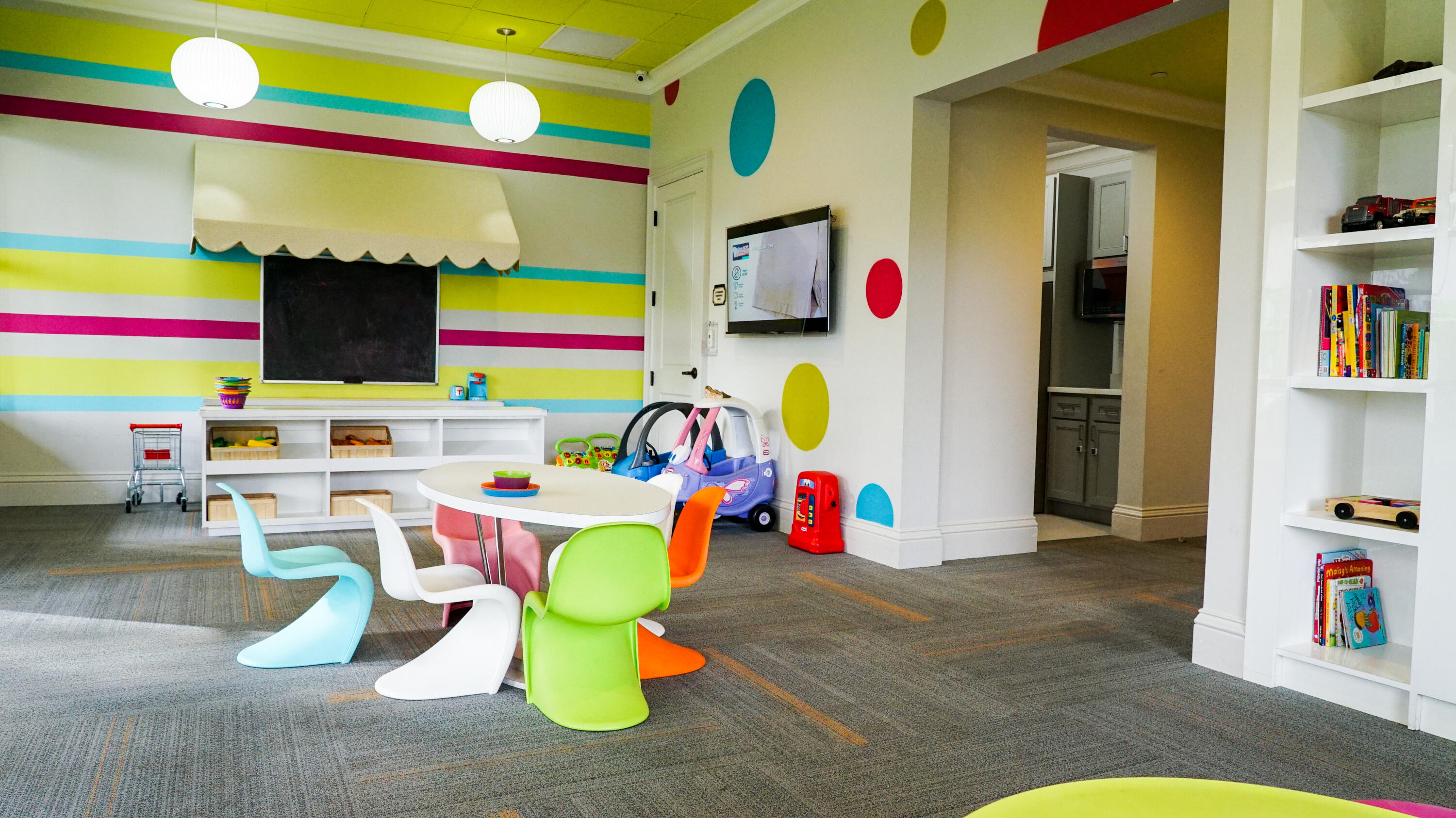 FOX HILL ESTATES OF BOCA RATON - Residential