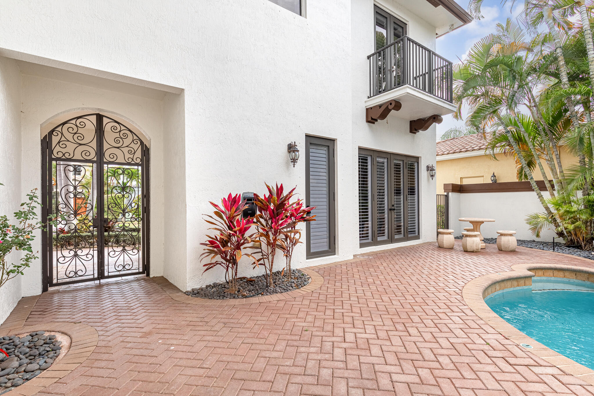 FOX HILL ESTATES OF BOCA RATON - Residential