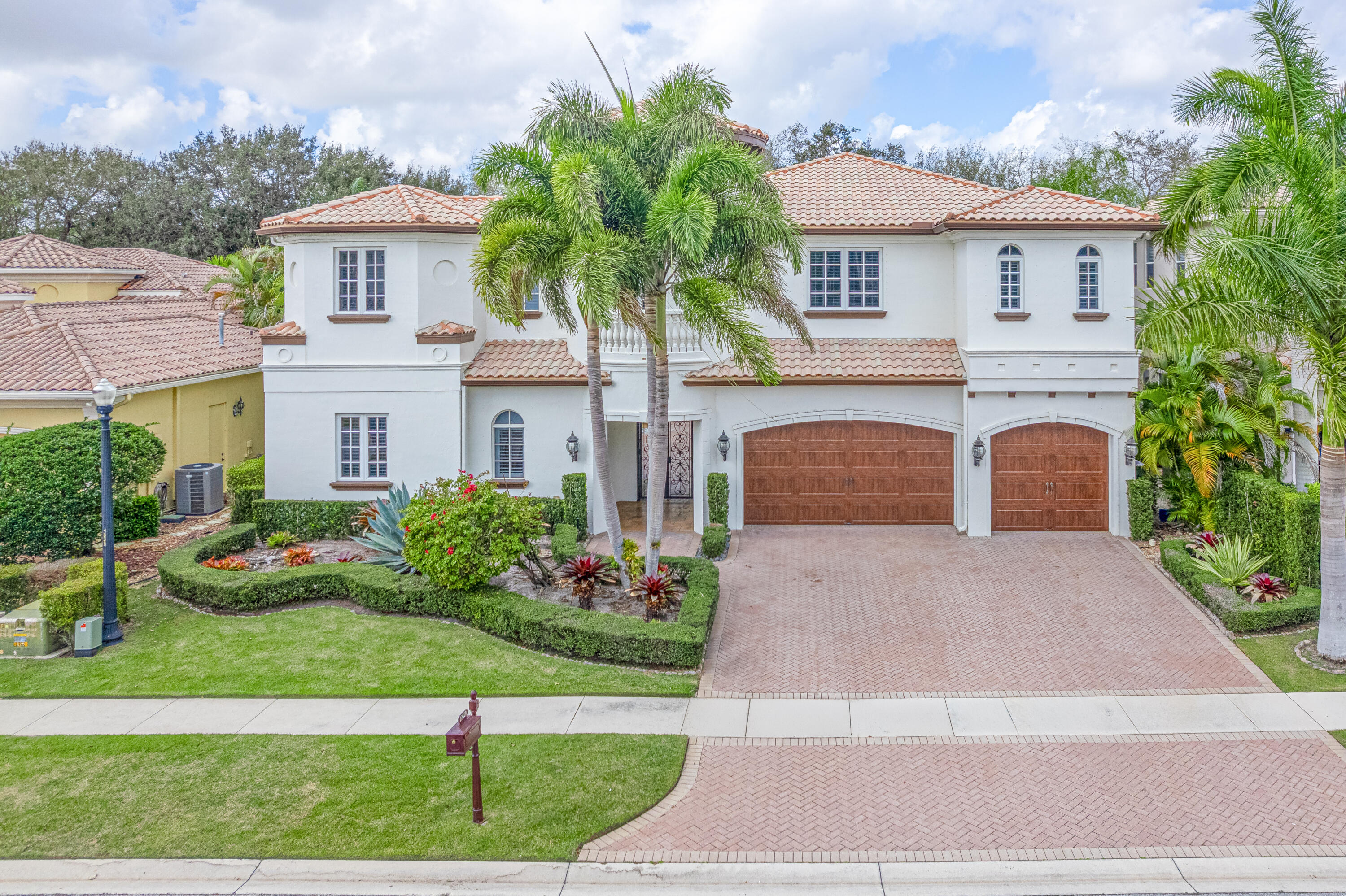 FOX HILL ESTATES OF BOCA RATON - Residential