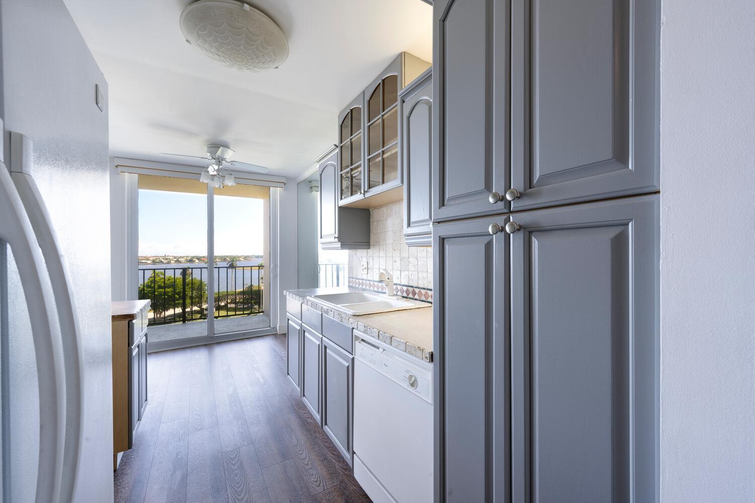 RAPALLO CONDO - Residential