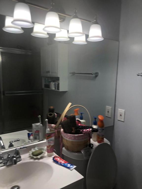 AMERICAN HOMES AT BOCA RATON 4 - Residential Lease