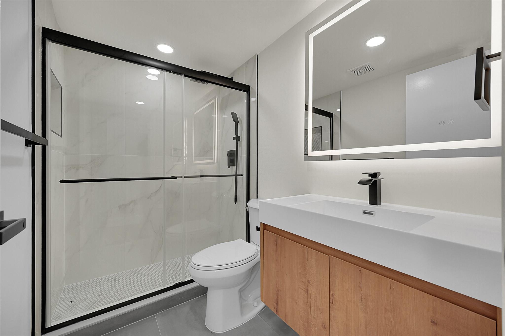 KINGS POINT FLANDERS COND - Residential