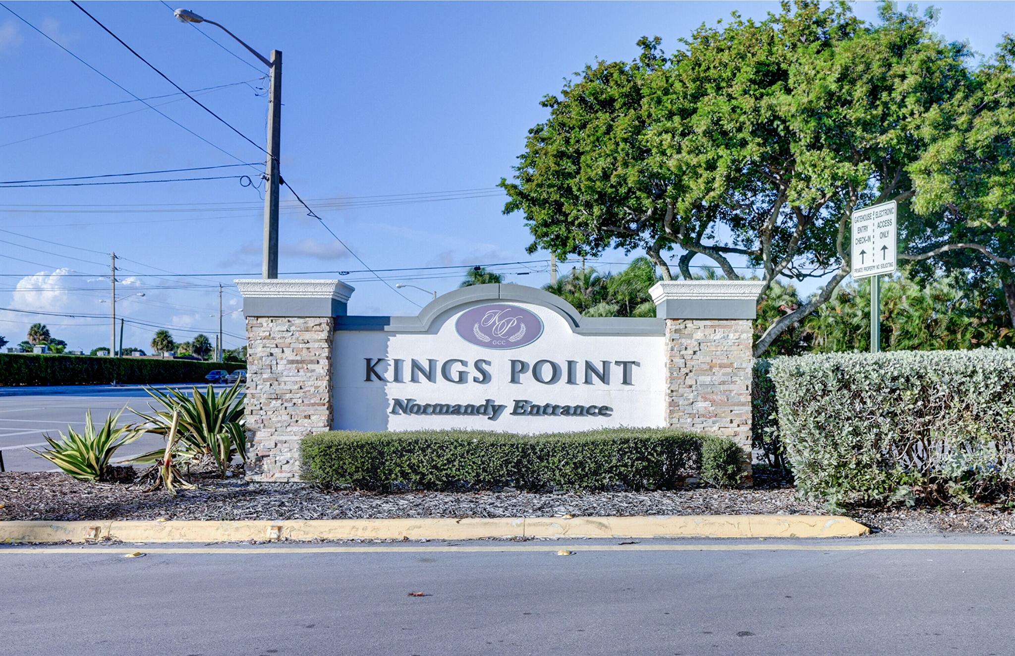 KINGS POINT FLANDERS COND - Residential