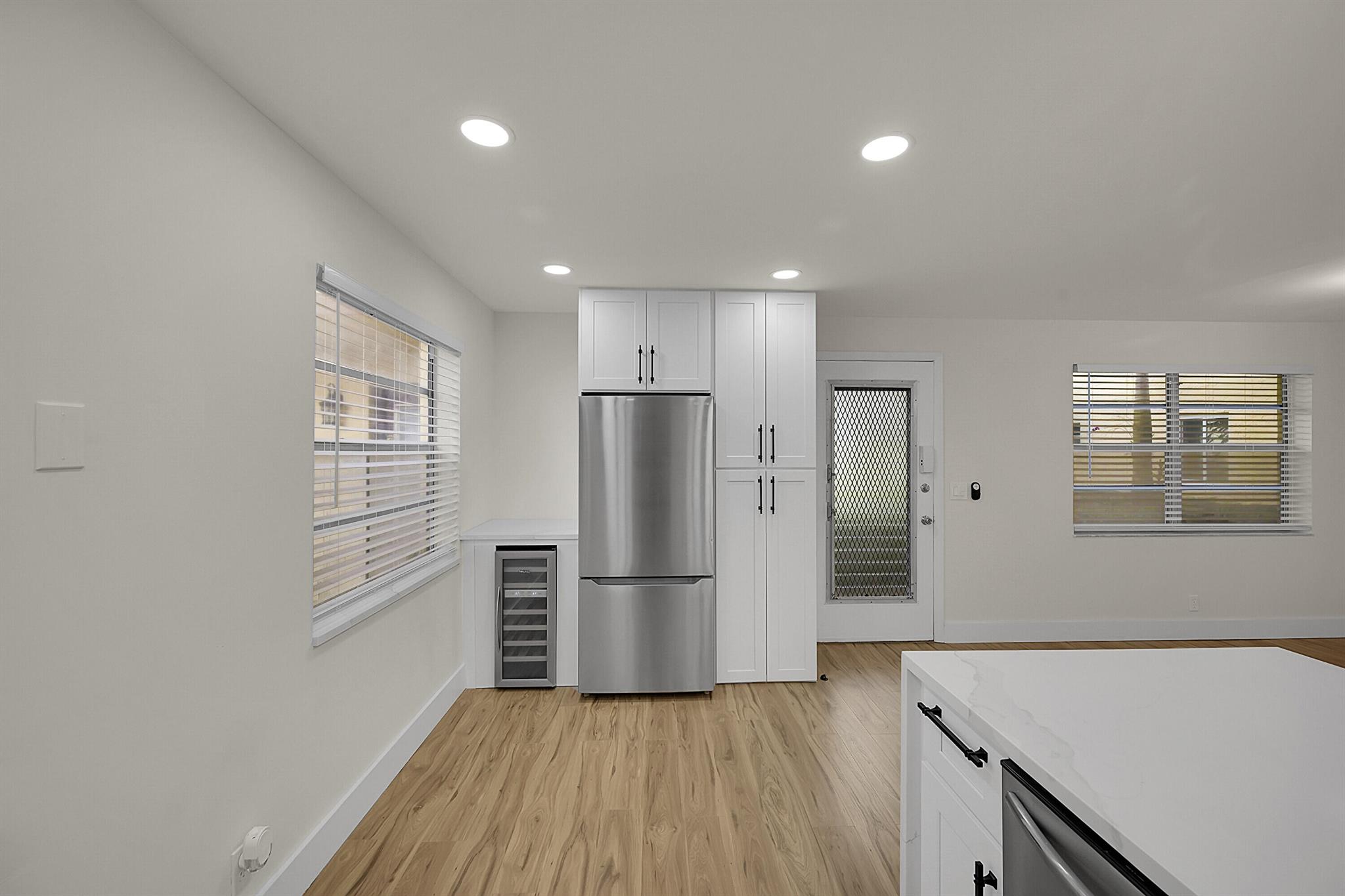 KINGS POINT FLANDERS COND - Residential