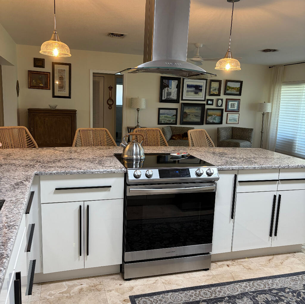 PALM CLUB CO-OP - Residential