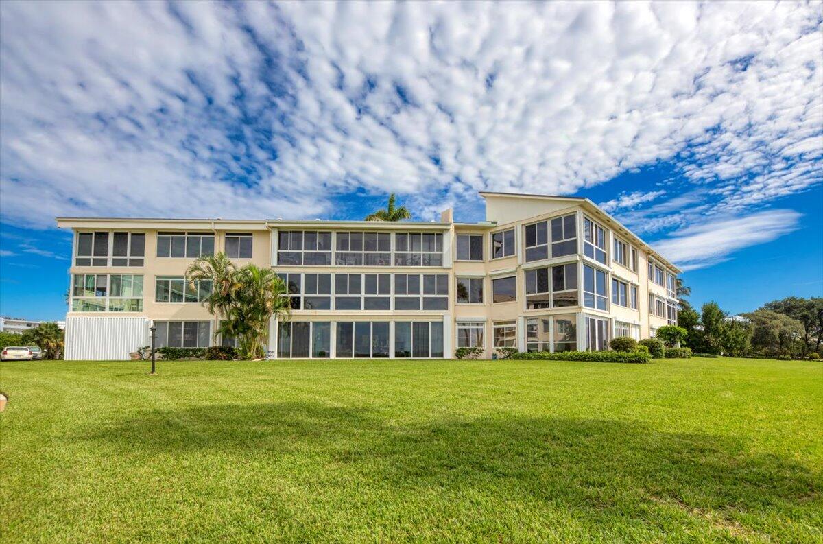 OCEAN VIEW CONDO - Residential