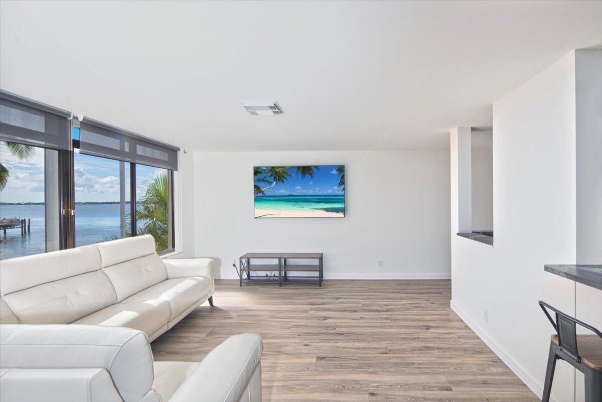 OCEAN VIEW CONDO - Residential