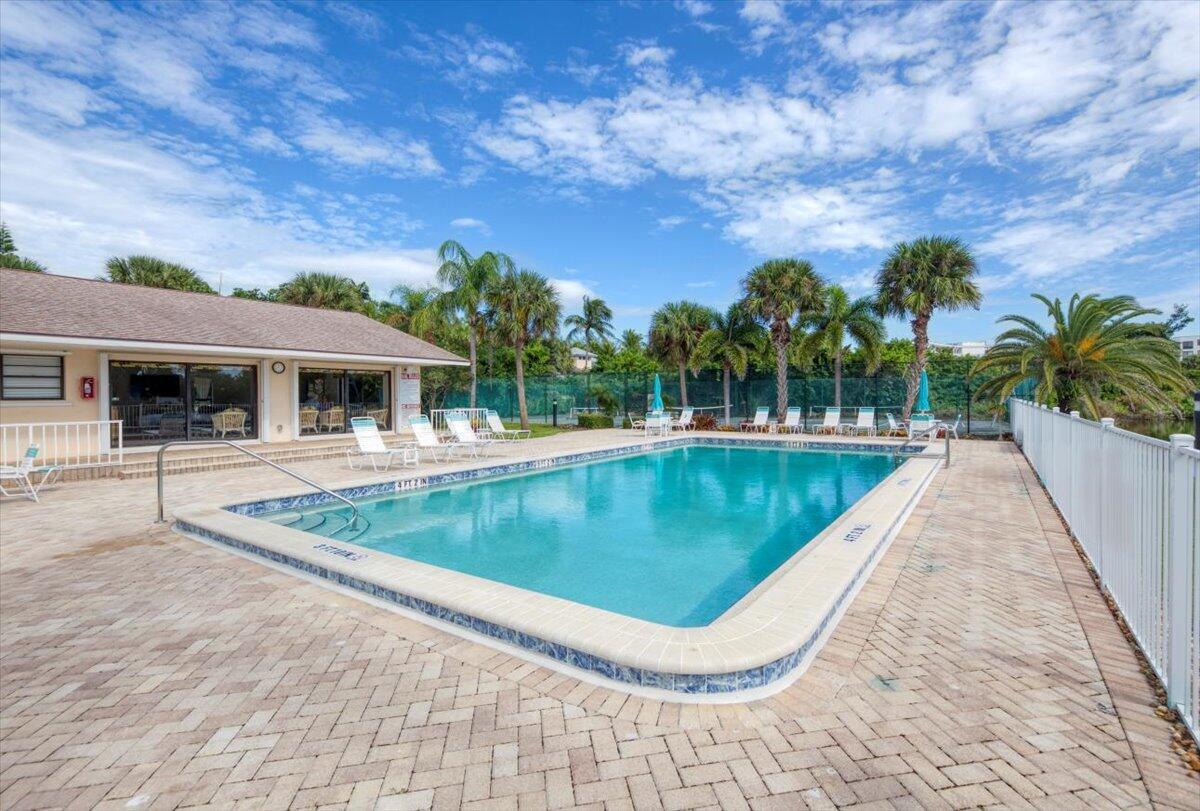 OCEAN VIEW CONDO - Residential