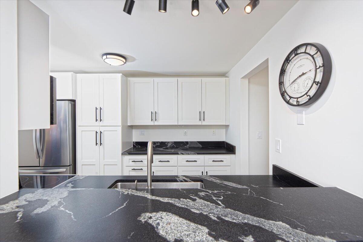 OCEAN VIEW CONDO - Residential